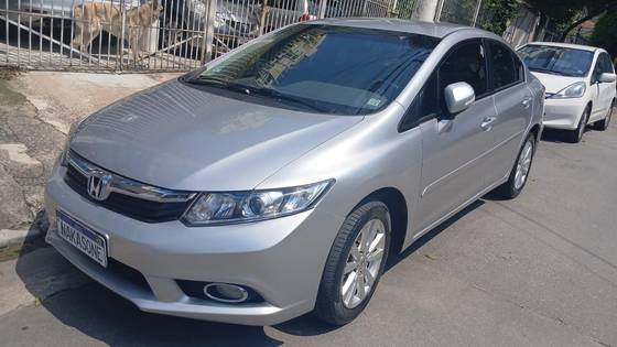 HONDA CIVIC 2.0 LXR 16V FLEX 4P AUTOMÁTICO HONDA CIVIC 2.0 LXR 16V FLEX 4P AUTOMÁTICO